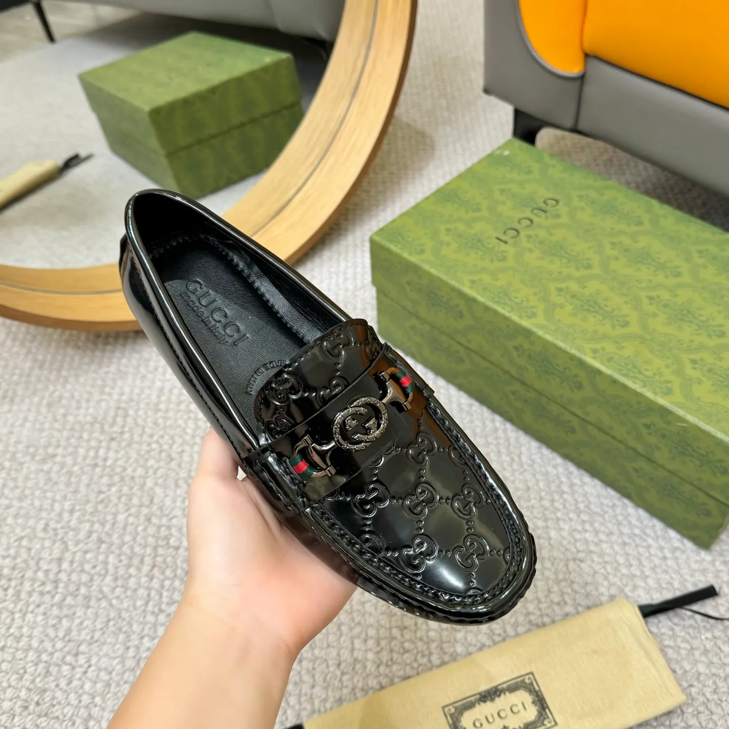 Men's shoes 💰420 (Yangli) Gucci* - the top version of Gucci classic beanie shoes! It is made of imported original cowhide and has a comfortable first layer of sheepskin lining! Original wear-resistant rubber outsole! High quality products! Size 38-46, with shoe dial, cloth bag, card